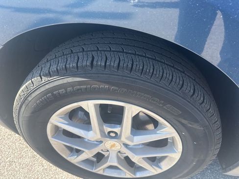 Used 2024 Chevrolet Equinox LT image 11