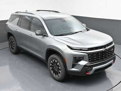 New 2026 Chevrolet Traverse Z71 w/ Enhanced Driving Package AWD/4WD image 48