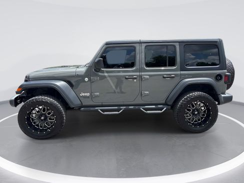 Used 2018 Jeep Wrangler Unlimited Sport AWD/4WD image 5