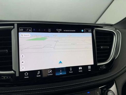 New 2026 Chrysler Pacifica Limited w/ S Appearance Package image 33