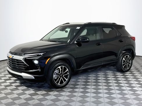 Used 2026 Chevrolet TrailBlazer LT FWD image 4