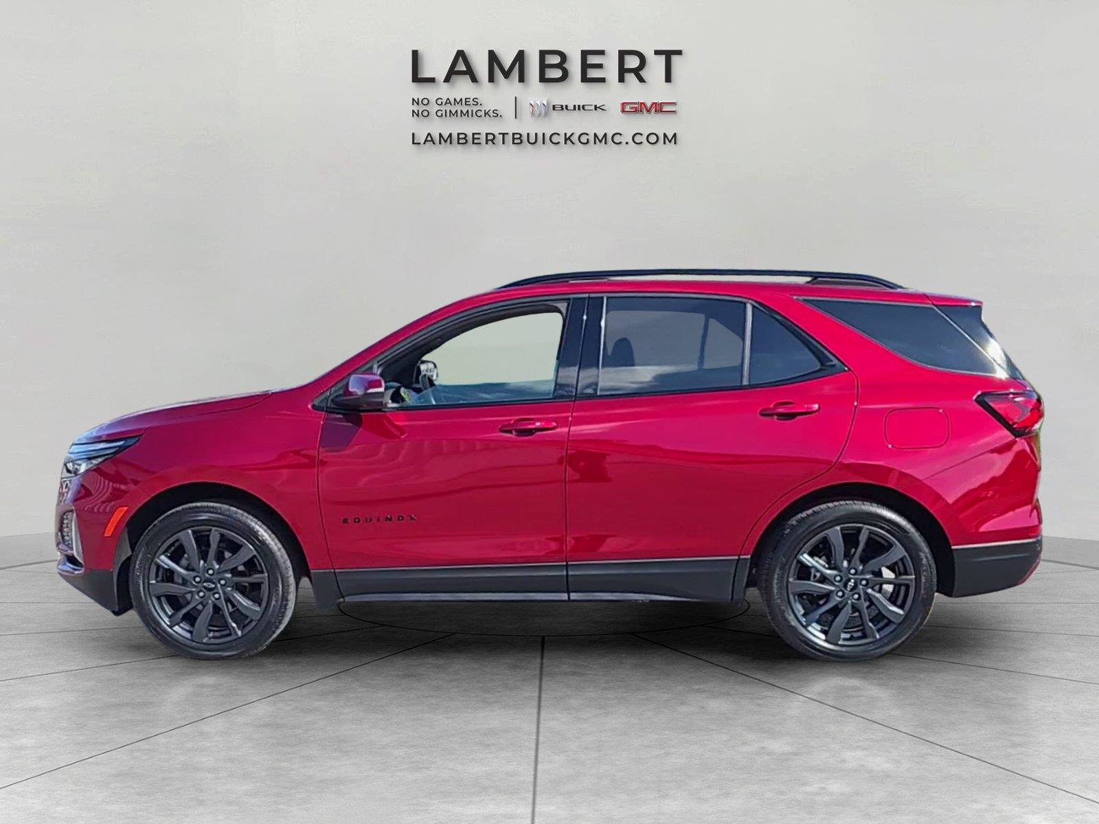 Used 2022 Chevrolet Equinox RS w/ RS Leather Package AWD/4WD image 2