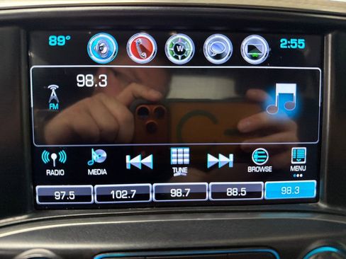 Used 2017 Chevrolet Silverado 1500 LT w/ LT Eassist Package AWD/4WD image 22