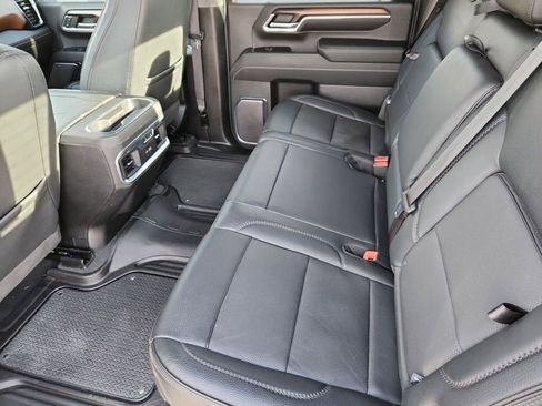 Used 2024 GMC Sierra 2500 Denali w/ Technology Package image 13