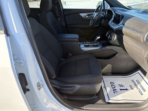 Used 2019 Chevrolet Blazer LT image 29
