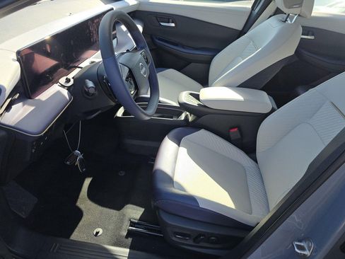 Used 2026 Nissan Leaf Platinum+ FWD image 7
