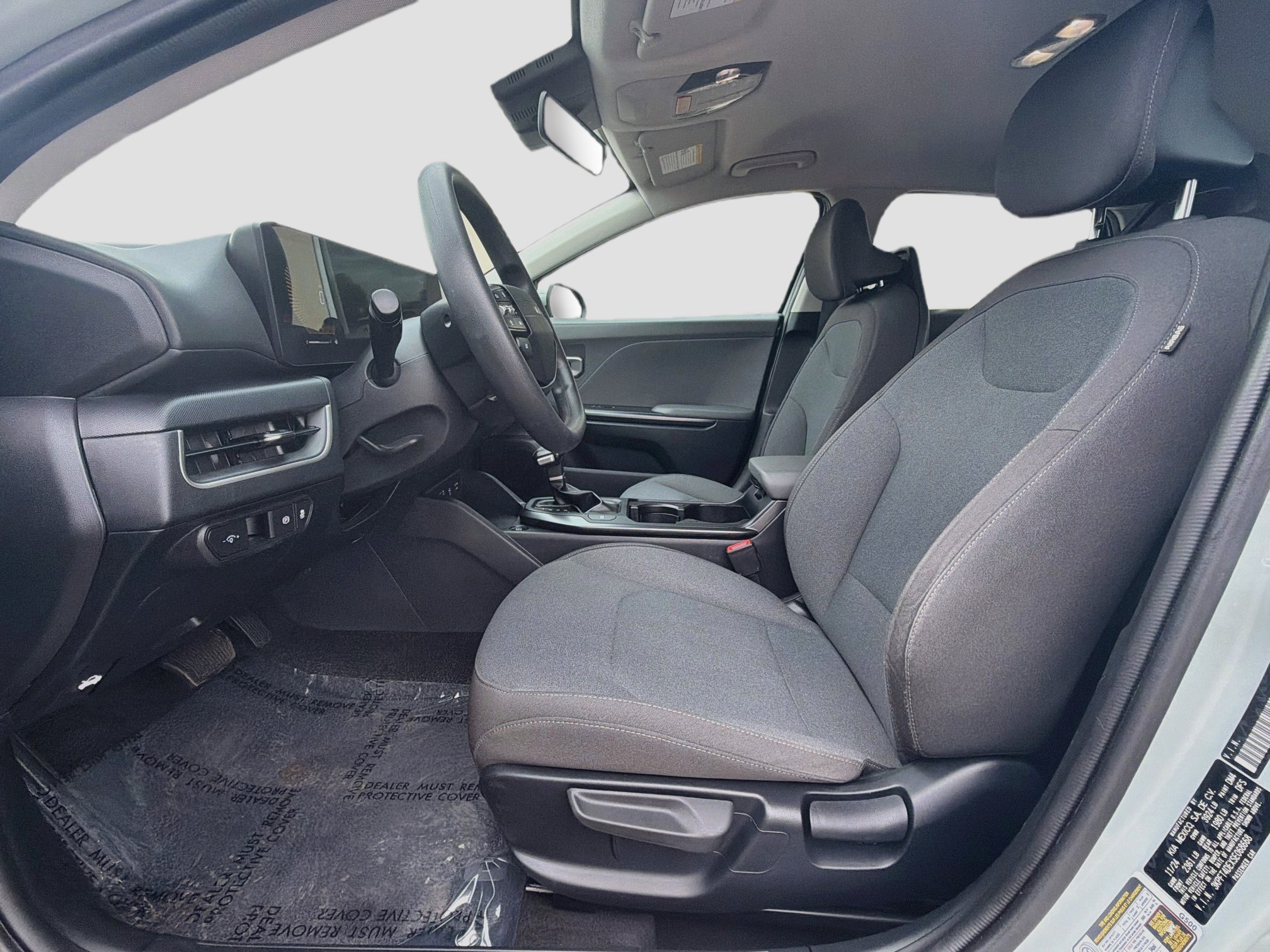 Used 2025 Kia K4 FWD image 13
