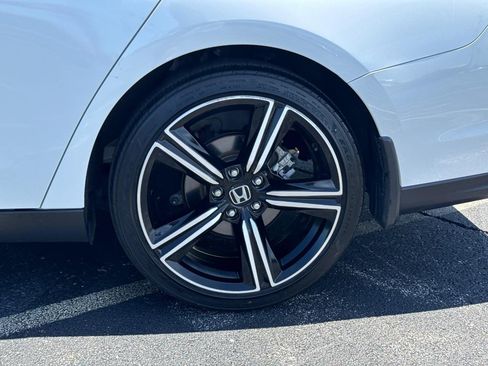 Used 2023 Honda Accord Sport image 8