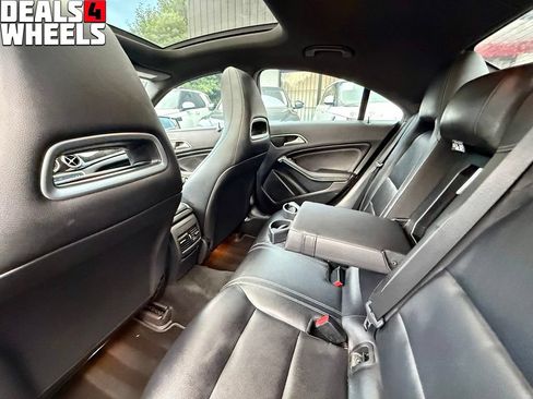 Used 2016 Mercedes-Benz CLA 250 4MATIC image 32