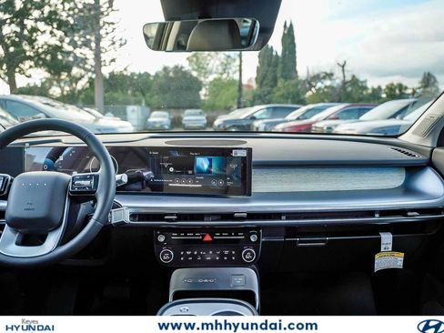 New 2026 Hyundai Ioniq 9 Limited AWD/4WD image 14