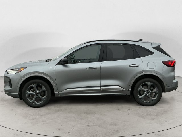 Used 2024 Ford Escape ST-Line AWD/4WD image 8