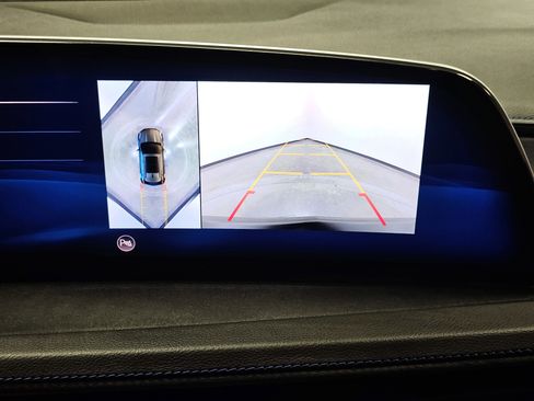 Used 2025 Cadillac XT4 Sport image 29