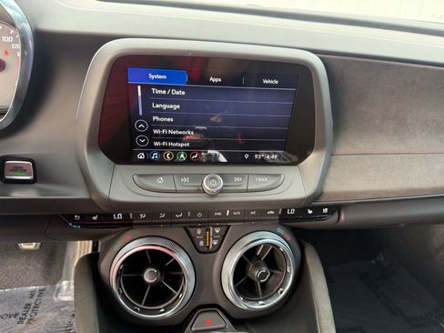 Used 2019 Chevrolet Camaro ZL1 RWD image 15