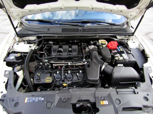 Used 2017 Ford Taurus Limited image 31