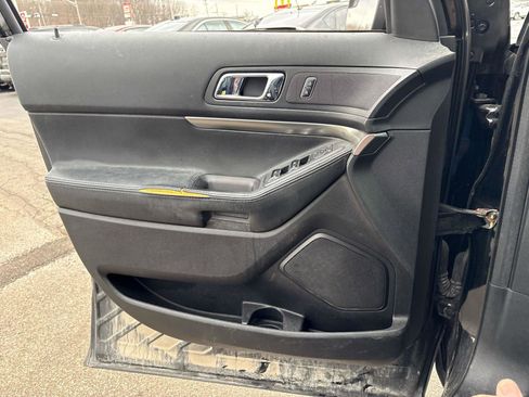 Used 2017 Ford Explorer 4WD Police Interceptor image 16