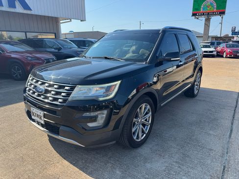 Used 2017 Ford Explorer Limited FWD image 1