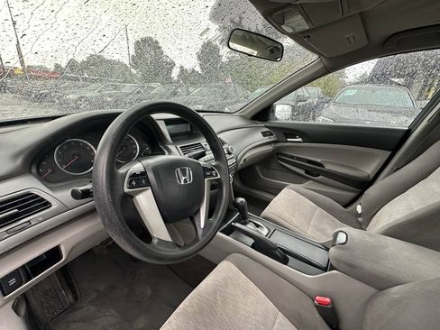 Used 2010 Honda Accord LX-P image 9