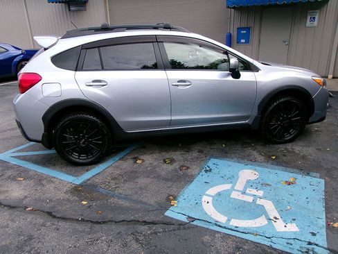 Used 2013 Subaru Crosstrek 2.0i Limited w/ Popular Pkg 2 image 5