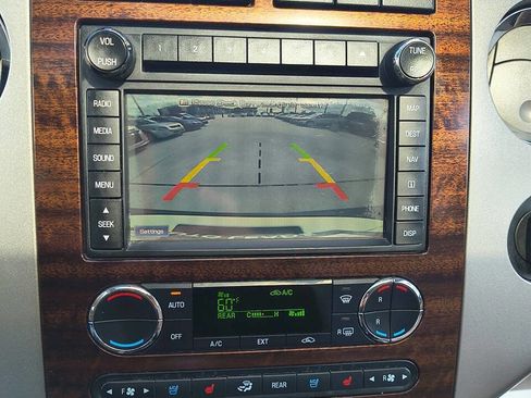 Used 2012 Ford Expedition EL XLT image 10