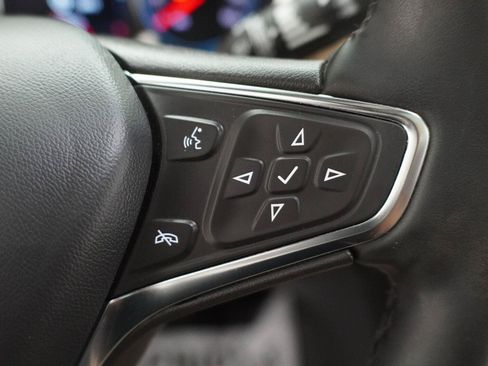 Used 2024 Chevrolet Equinox Premier FWD image 10