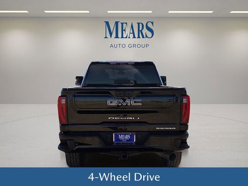 Used 2024 GMC Sierra 3500 Denali Ultimate image 5