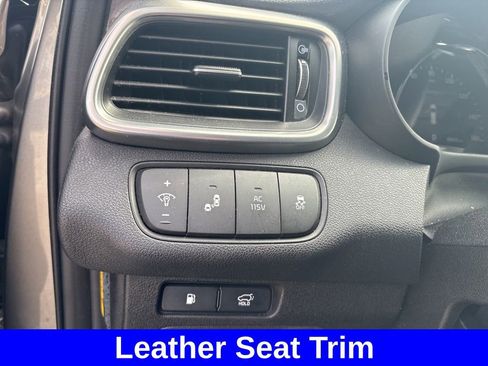 Used 2016 Kia Sorento EX w/ EX Premium Package image 24