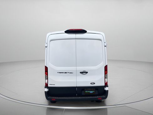 New 2026 Ford Transit 250 148 Medium Roof RWD image 5