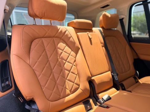 Used 2025 BMW X7 xDrive40i w/ Premium Package AWD/4WD image 19