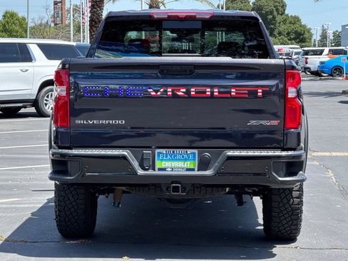 Used 2024 Chevrolet Silverado 1500 ZR2 AWD/4WD image 4