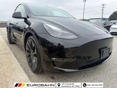 Used 2023 Tesla Model Y Performance AWD/4WD image 23