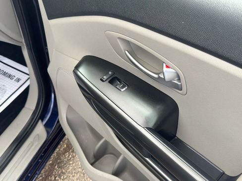 Used 2020 Kia Sedona EX image 33