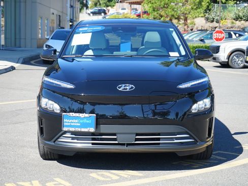 Certified 2023 Hyundai Kona Limited FWD image 2