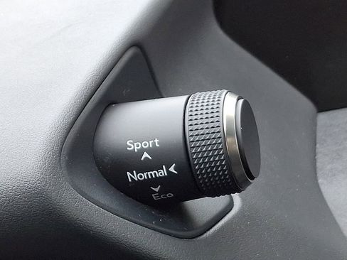 Used 2022 Lexus UX 250h w/ Premium Package image 26