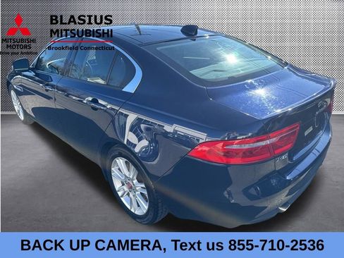 Used 2017 Jaguar XE Premium RWD image 6