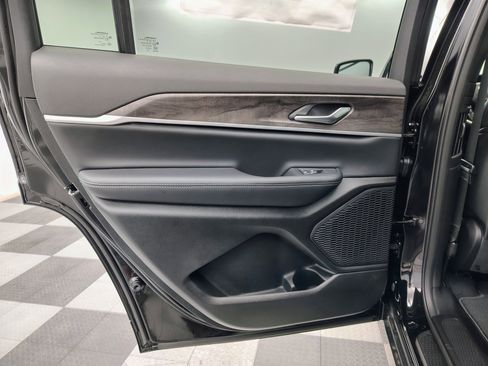 New 2026 Jeep Grand Cherokee L 4WD image 21
