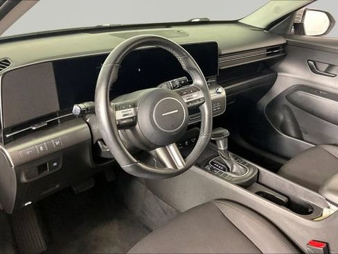 Used 2025 Hyundai Kona SEL AWD/4WD image 15