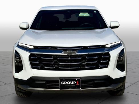 Used 2026 Chevrolet Equinox LT FWD image 3