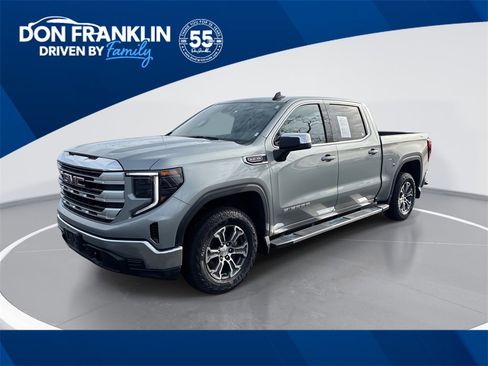 Used 2024 GMC Sierra 1500 SLE image 1