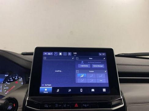 Used 2023 Jeep Compass Limited image 12