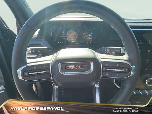 Used 2025 GMC Acadia Elevation image 19