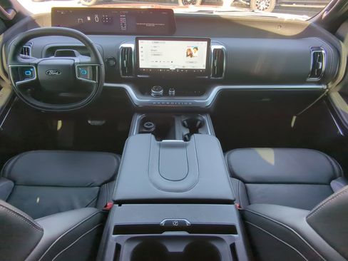 Certified 2025 Ford Expedition Max Platinum w/ Stealth Performance Package image 13