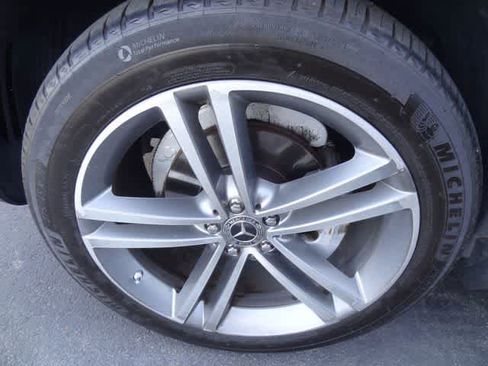 Used 2020 Mercedes-Benz GLE 350 4MATIC image 26