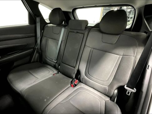 Used 2025 Hyundai Tucson SE AWD/4WD image 31