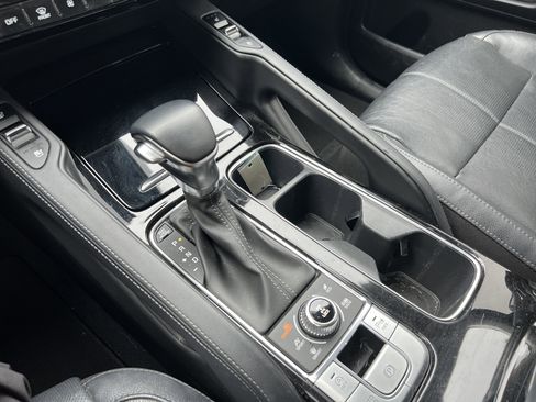 Used 2022 Kia Telluride EX w/ EX Premium Package image 26