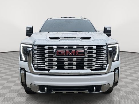 Used 2024 GMC Sierra 2500 Denali w/ Denali Reserve Package image 2