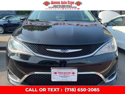 Used 2019 Chrysler Pacifica Touring-L