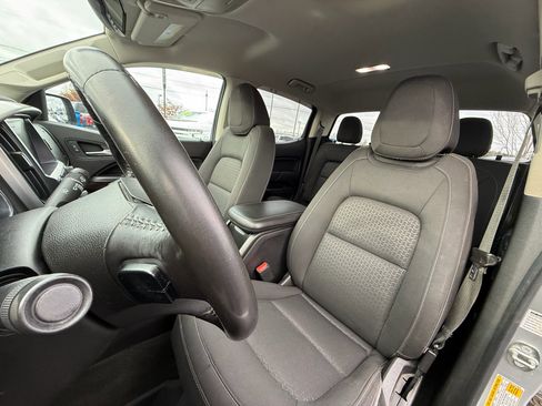 Used 2017 GMC Canyon SLE w/ SLE Convenience Package image 18