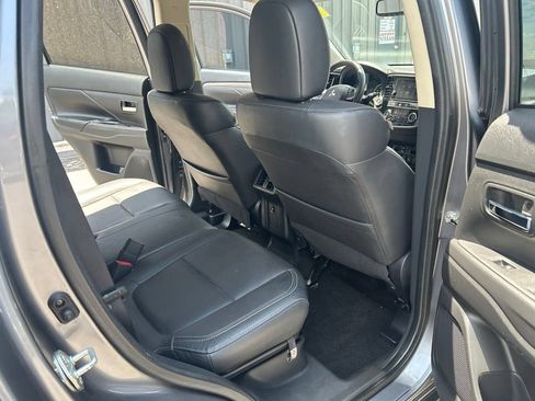 Used 2019 Mitsubishi Outlander SEL FWD image 26