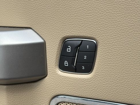 Used 2019 Ford F150 Lariat AWD/4WD image 19