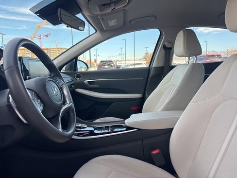 Used 2022 Hyundai Sonata SEL image 18
